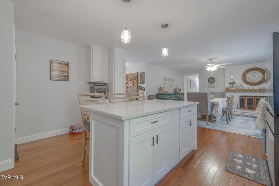 Photo #16: 460 Oak Hill Street