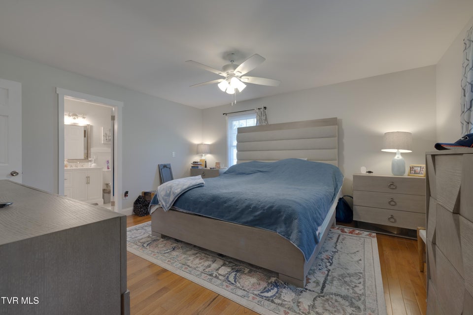 Photo #23: 460 Oak Hill Street