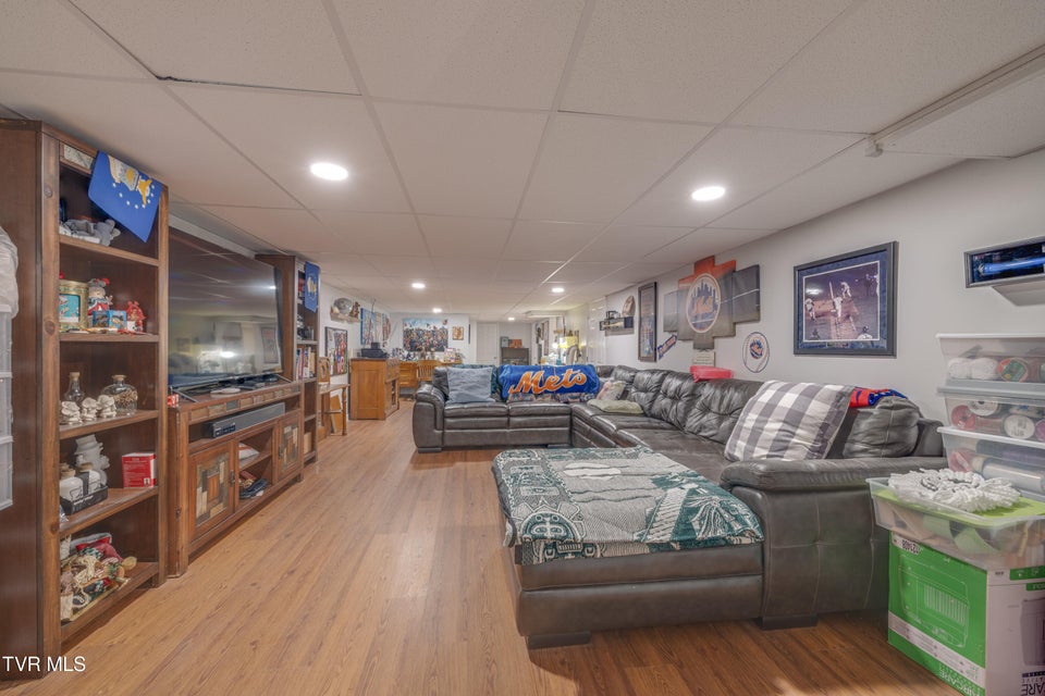 Photo #37: 460 Oak Hill Street