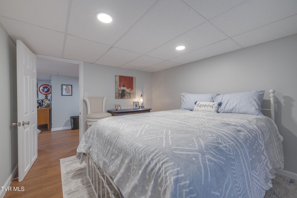 Photo #42: 460 Oak Hill Street