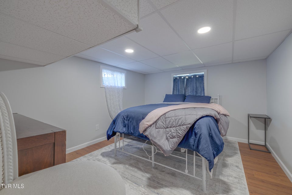 Photo #43: 460 Oak Hill Street