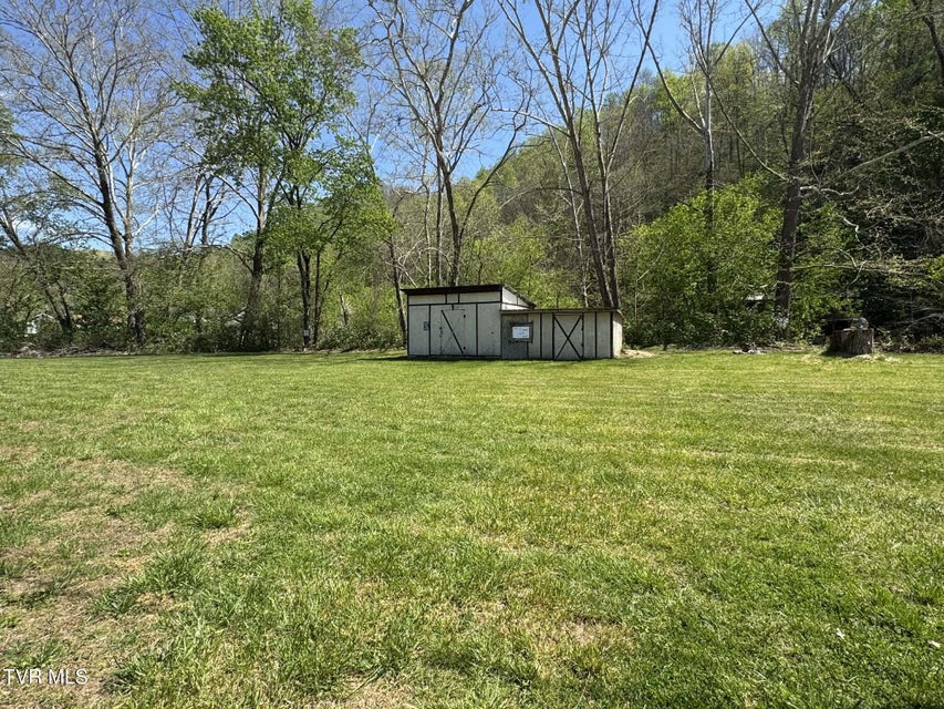 Photo #6: 90 Railroad Avenue