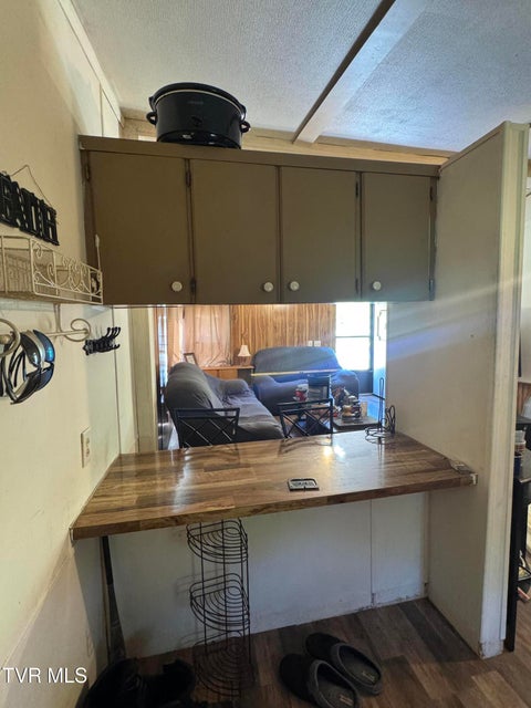 Photo #8: 90 Railroad Avenue