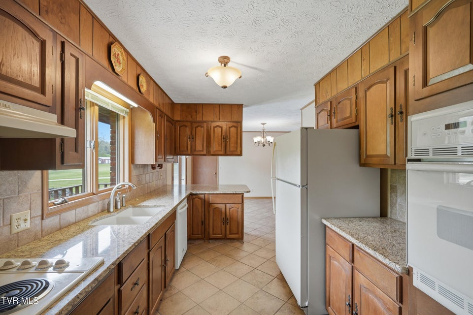 Photo #22: 556 Valley Drive