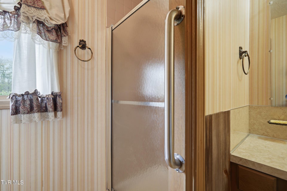 Photo #26: 556 Valley Drive