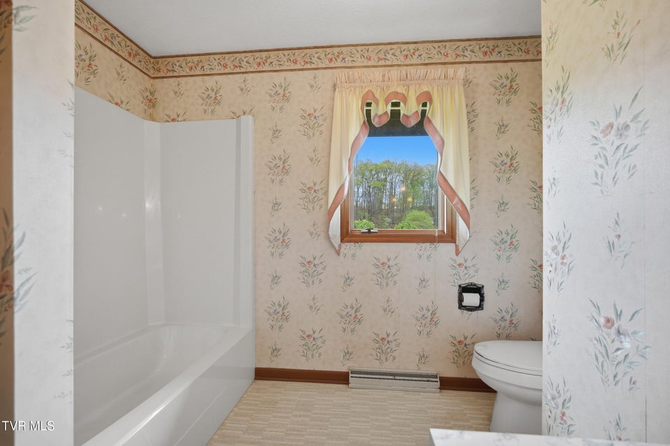 Photo #29: 556 Valley Drive