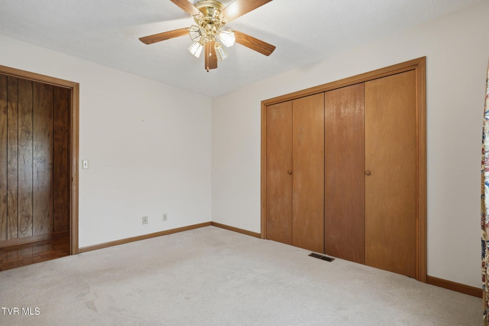 Photo #31: 556 Valley Drive