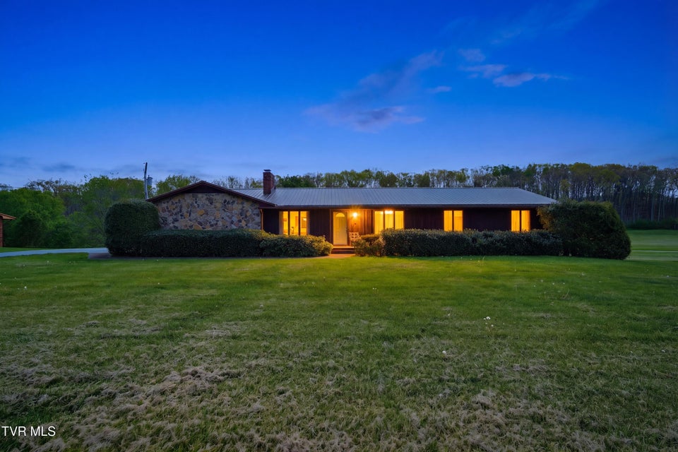 Photo #9: 556 Valley Drive