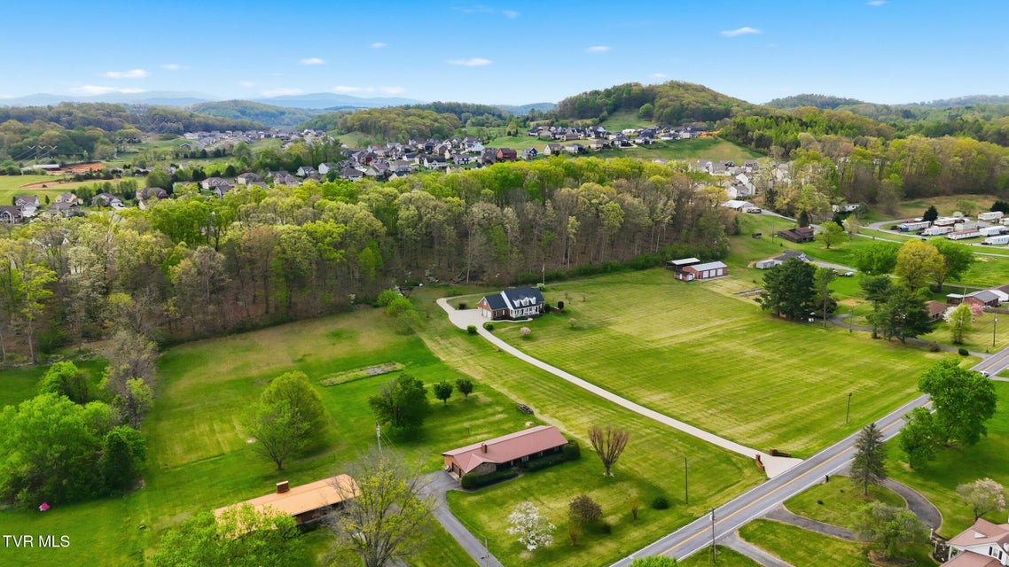 Photo #10: 556 Valley Drive