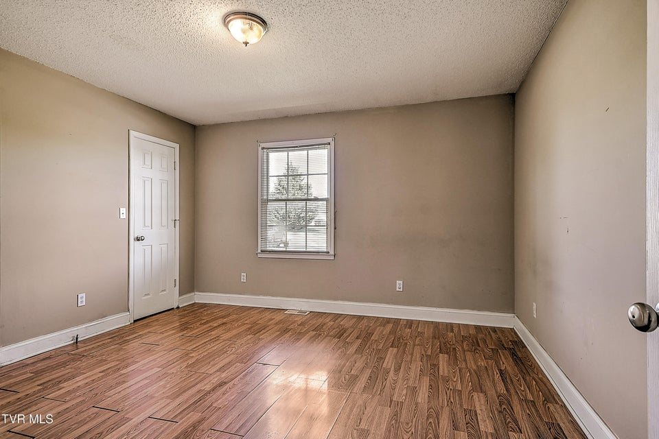 Photo #18: 2518 Plymouth Road