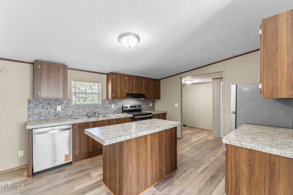 Photo #4: 22002 Neal Rd 