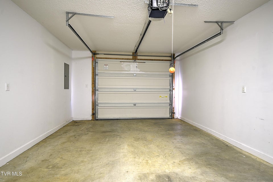 Photo #24: 2518 Plymouth Road