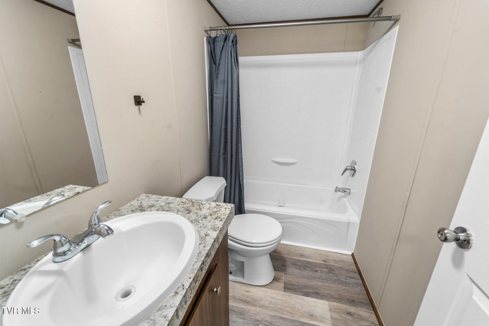 Photo #16: 22002 Neal Rd 