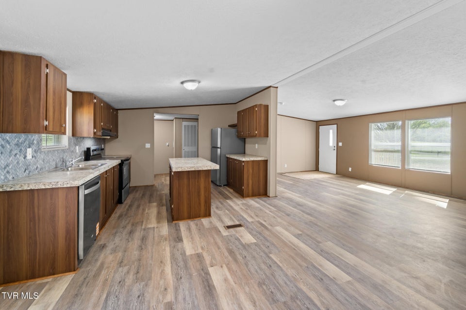 Photo #10: 22002 Neal Rd 