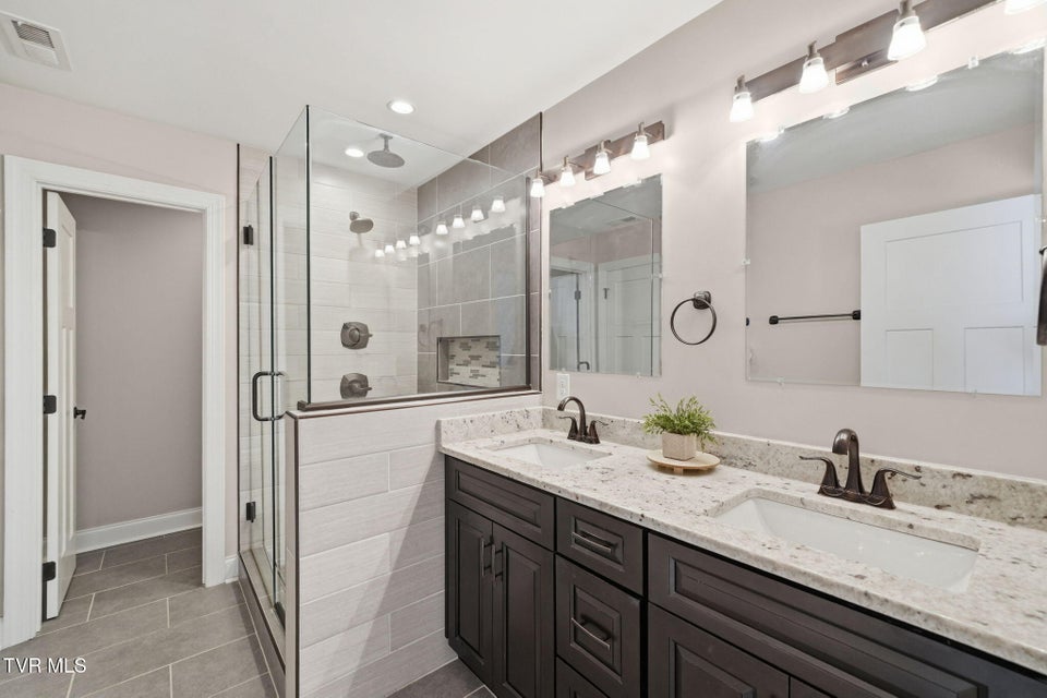 Photo #33: 2630 Edinburgh Channel Road