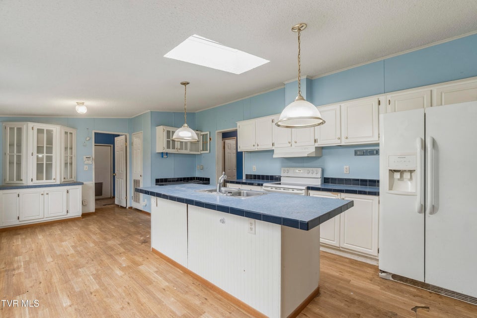 Photo #3: 815 Flatwoods Road