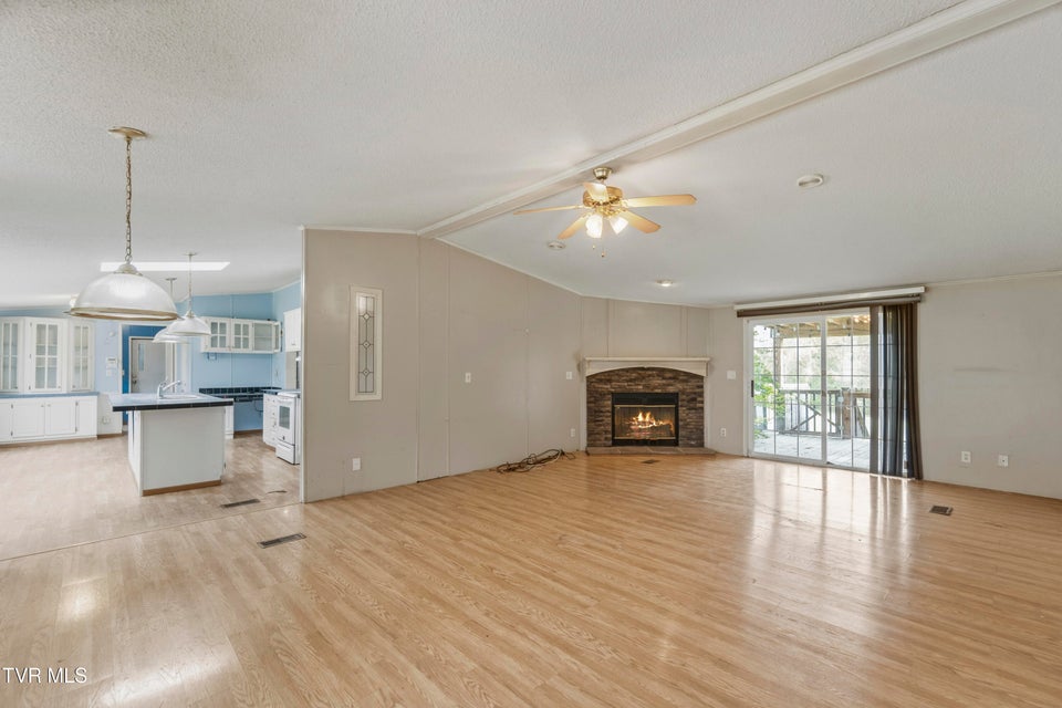 Photo #7: 815 Flatwoods Road