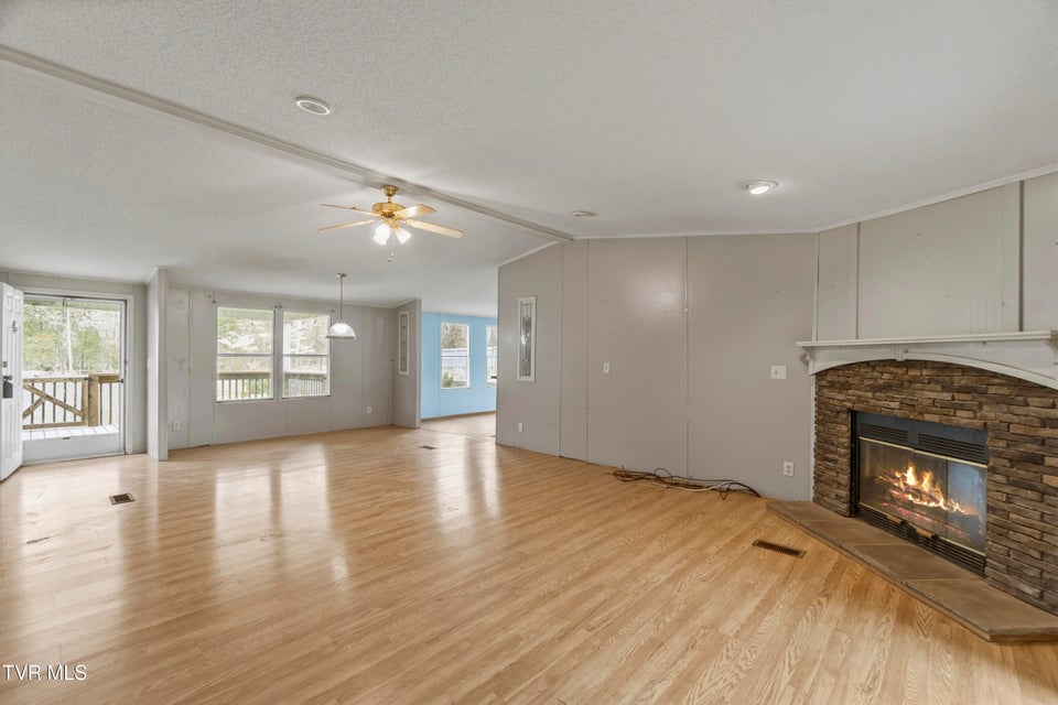 Photo #8: 815 Flatwoods Road