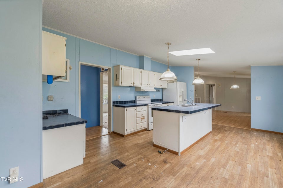 Photo #11: 815 Flatwoods Road