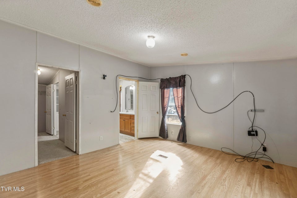 Photo #18: 815 Flatwoods Road