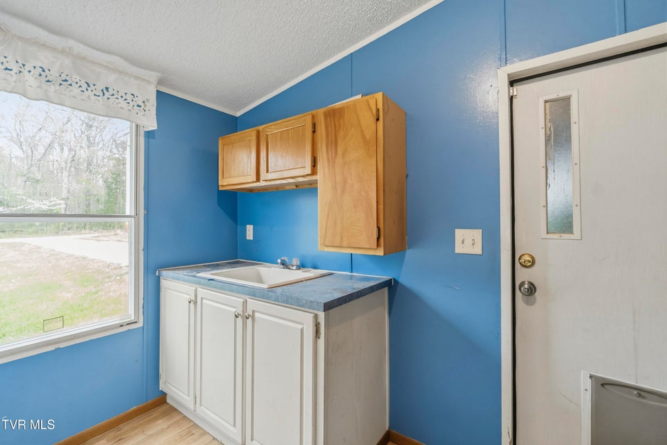 Photo #26: 815 Flatwoods Road