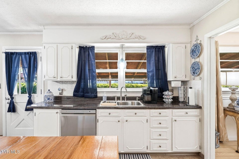 Photo #5: 1200 Michigan Avenue