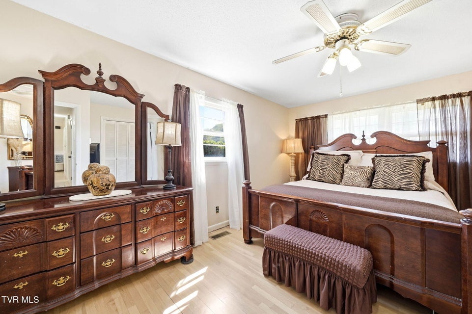 Photo #14: 1200 Michigan Avenue