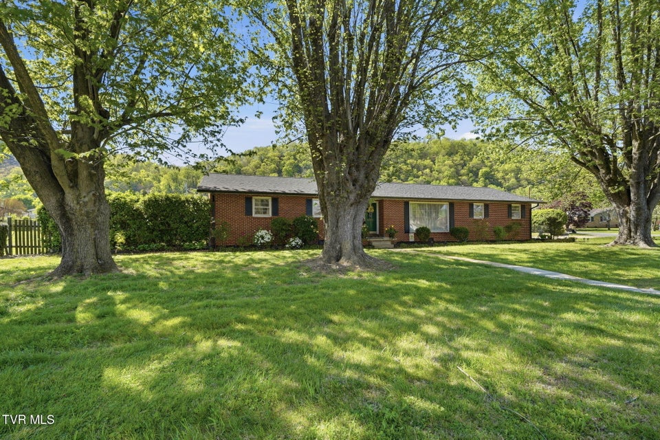 Photo #25: 1200 Michigan Avenue