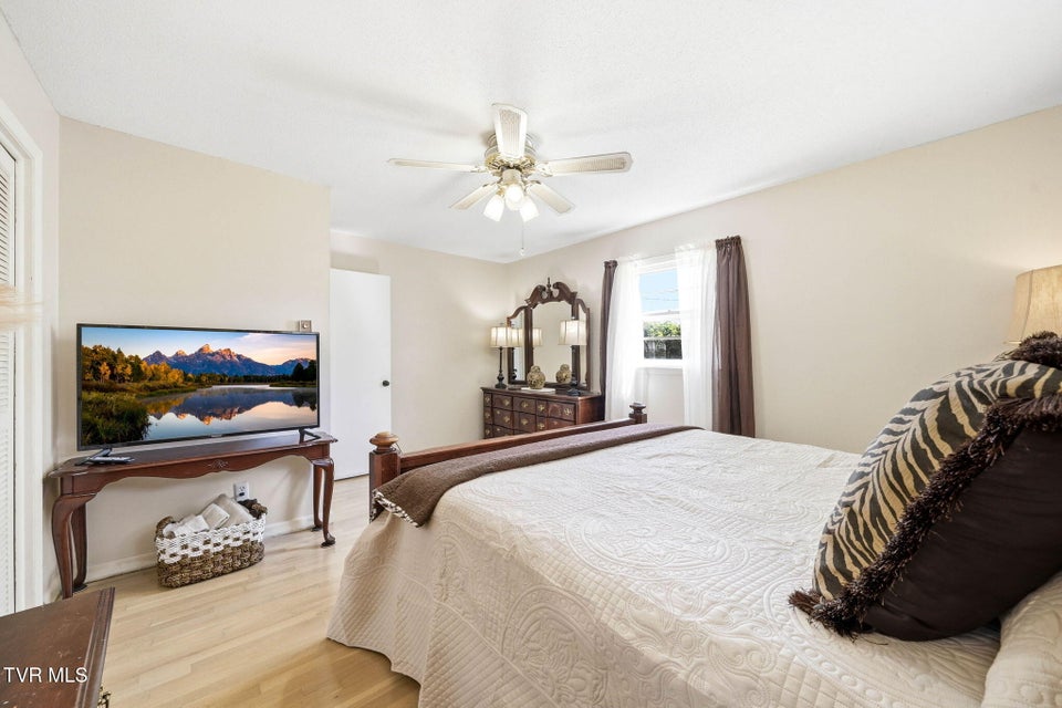 Photo #15: 1200 Michigan Avenue