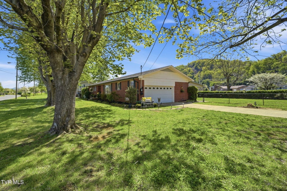 Photo #27: 1200 Michigan Avenue