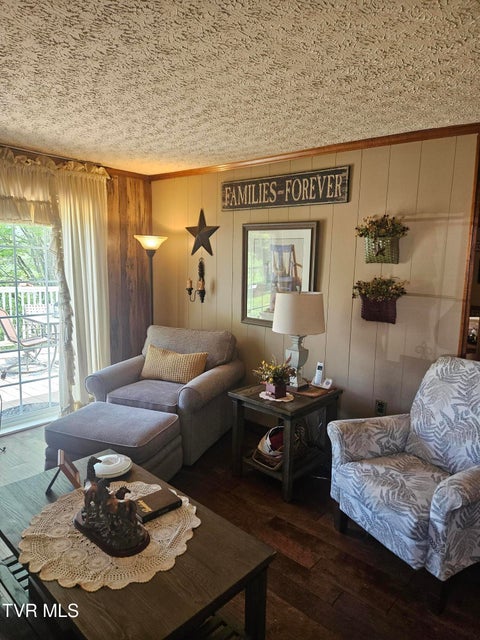 Photo #16: 150 Tyrone Street