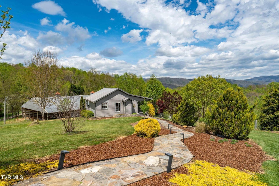 Photo #41: 4861 Dry Hill Road