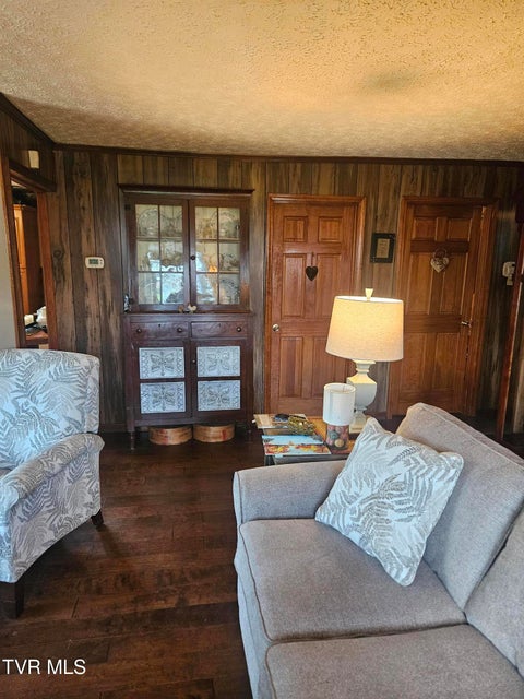 Photo #17: 150 Tyrone Street