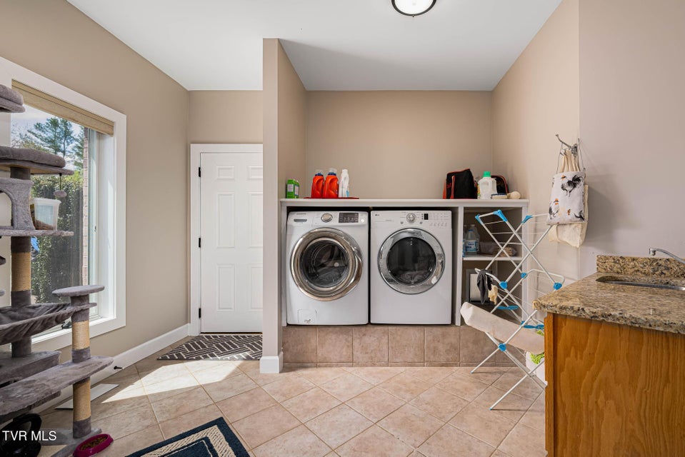 Photo #32: 4861 Dry Hill Road