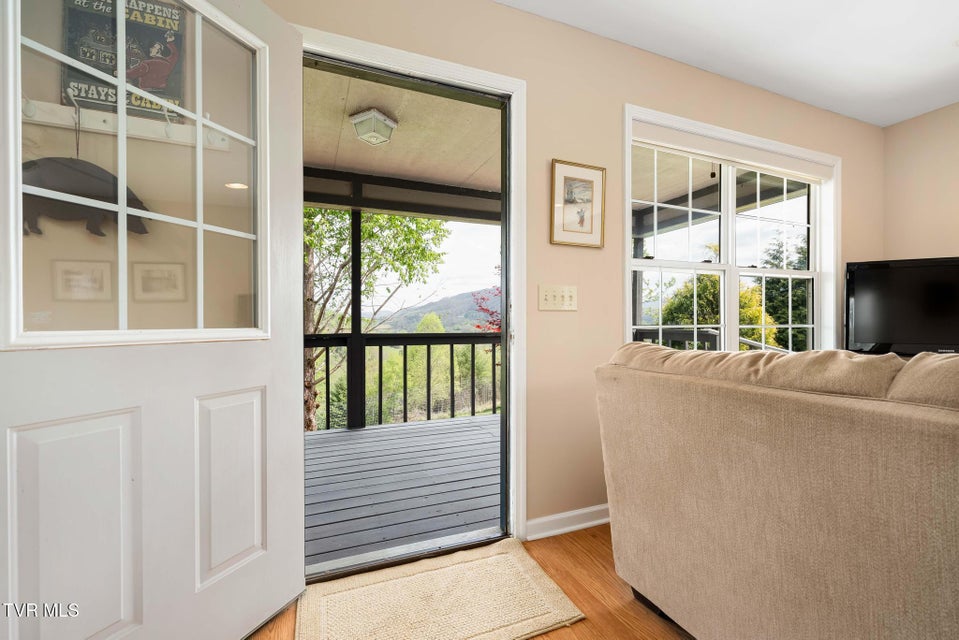 Photo #43: 4861 Dry Hill Road