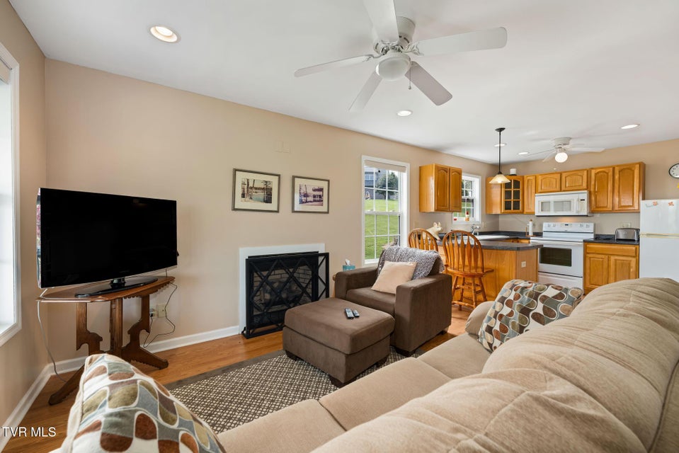 Photo #44: 4861 Dry Hill Road