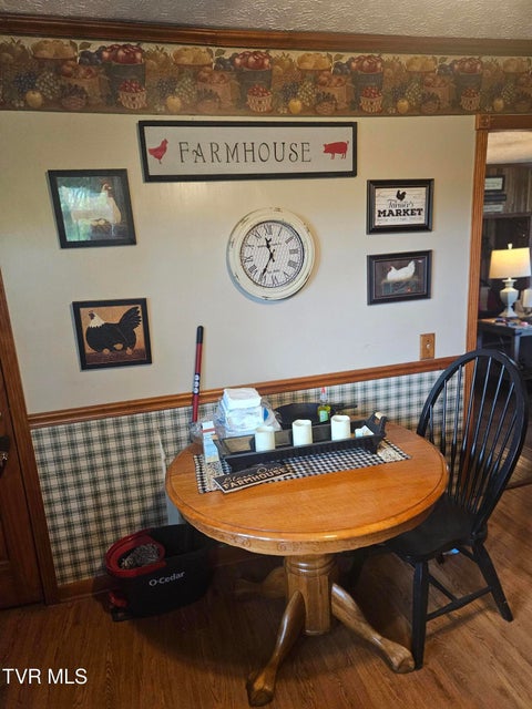 Photo #27: 150 Tyrone Street