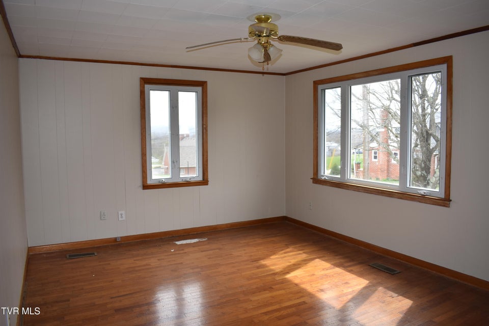 Photo #8: 117 Asbury Street