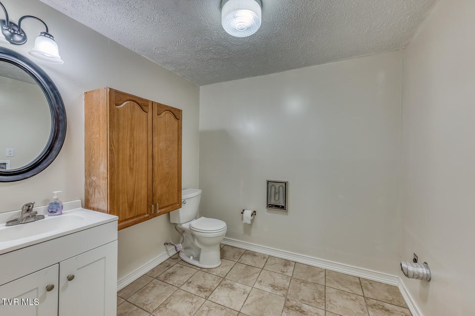 Photo #33: 515 Hickory Hills Road