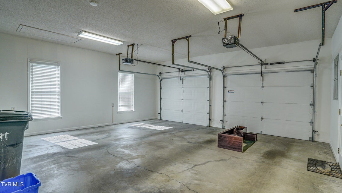 Photo #38: 1036 Fiddlers Way