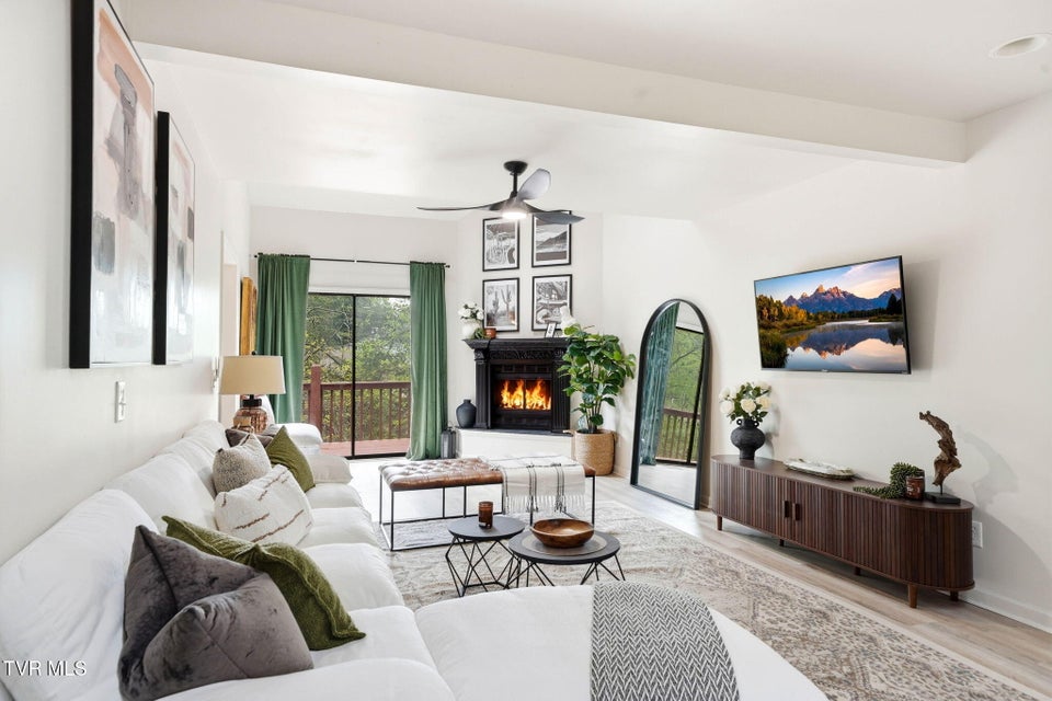 Photo #4: 170 Aston Court