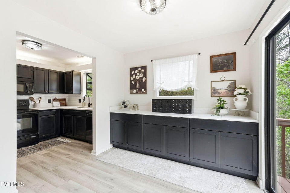 Photo #13: 170 Aston Court