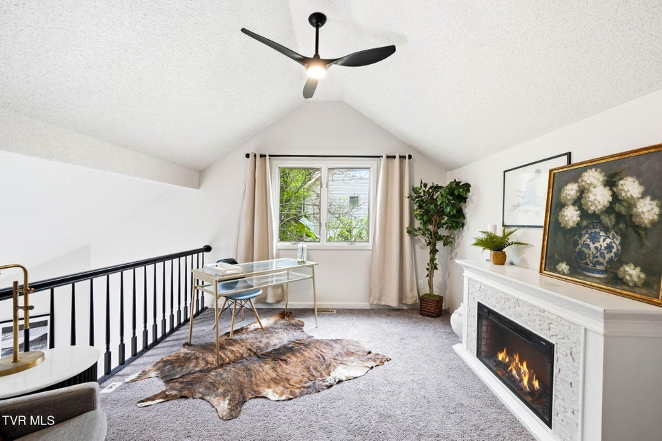 Photo #26: 170 Aston Court