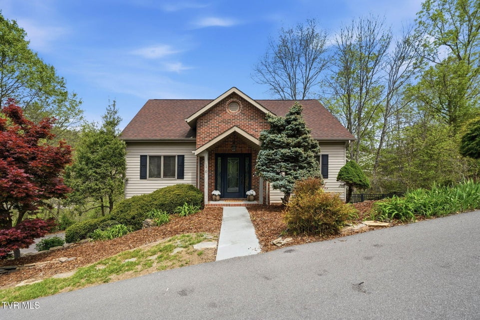 Photo #45: 170 Aston Court