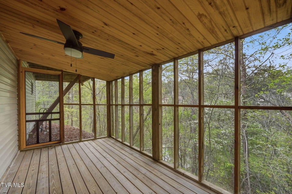 Photo #41: 170 Aston Court