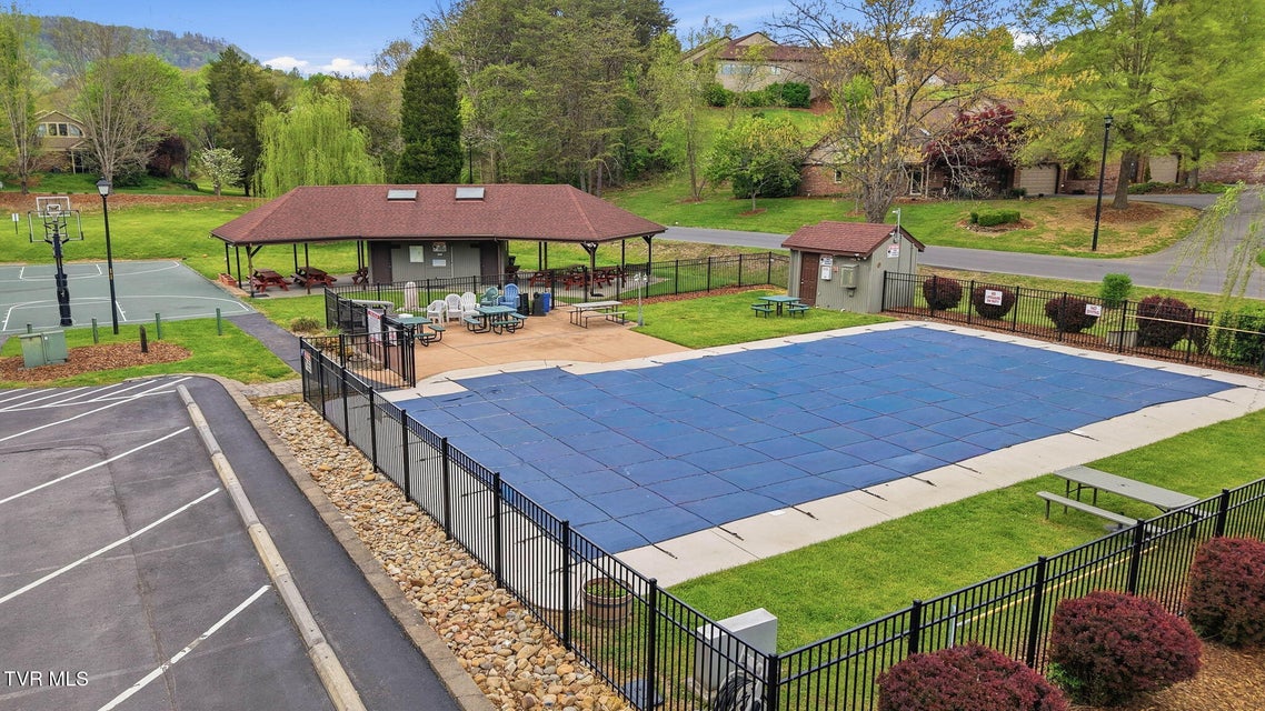 Photo #51: 170 Aston Court