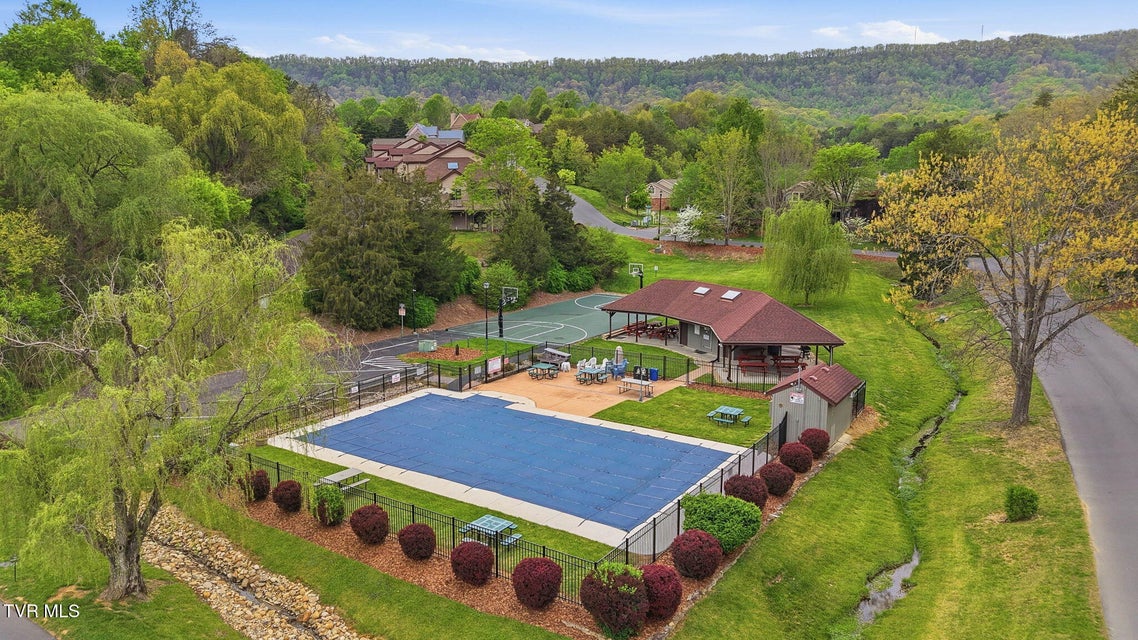 Photo #53: 170 Aston Court