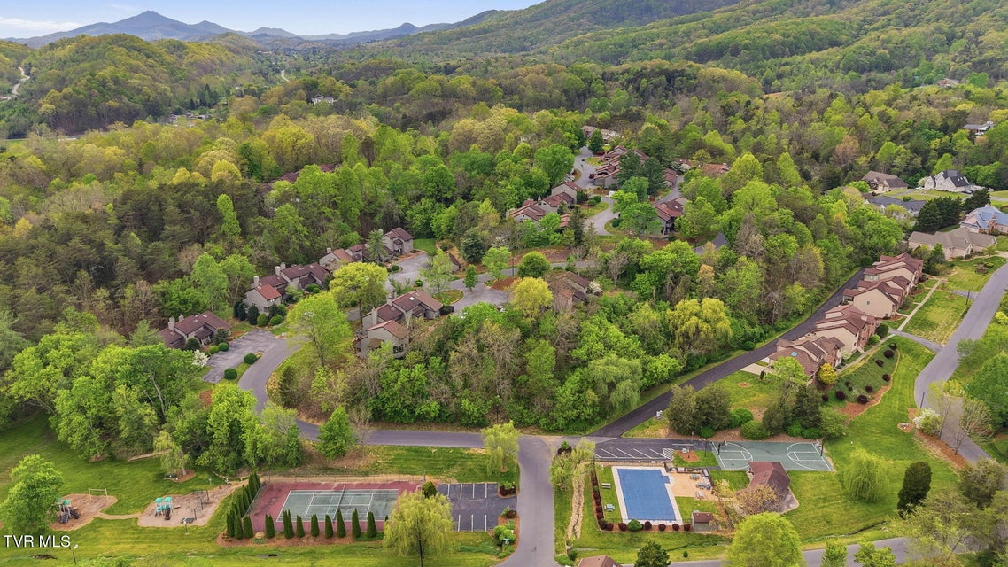 Photo #56: 170 Aston Court