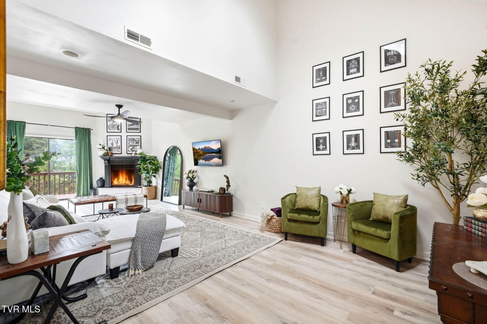 Photo #11: 170 Aston Court