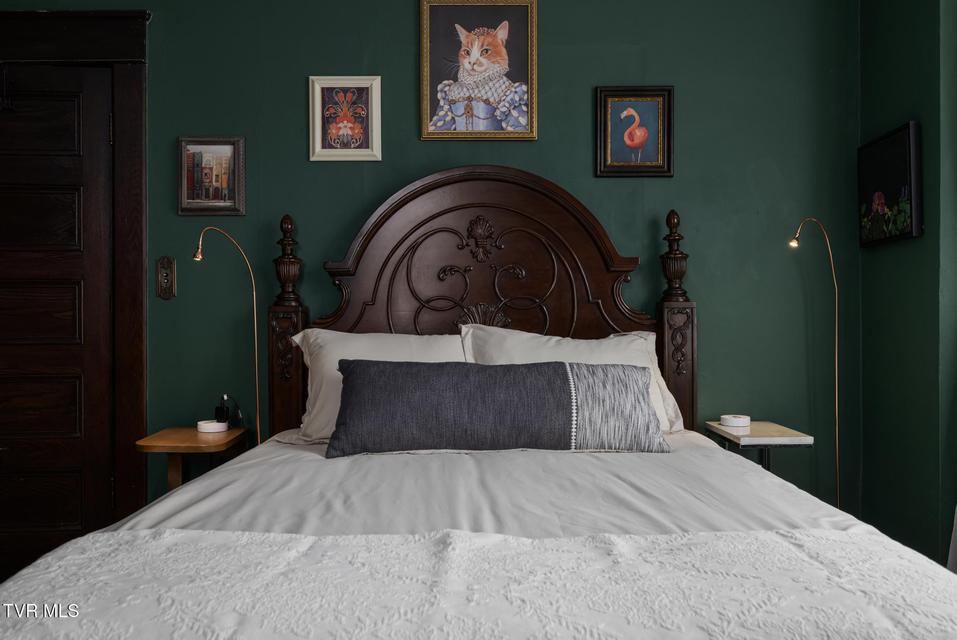 Photo #44: 211 Johnson Street